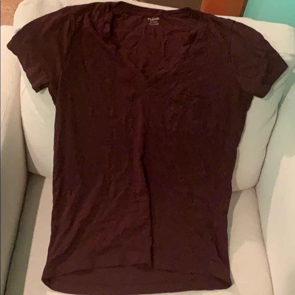 Cotton V-neck tee